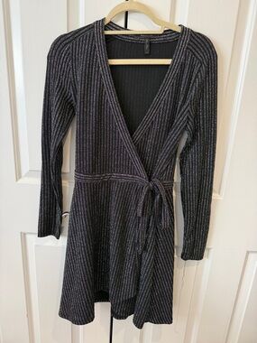 BCBGMaxAzria Black Metallic-Striped Long Sleeve Wrap Dress